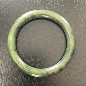 Solid jade bangle bracelet